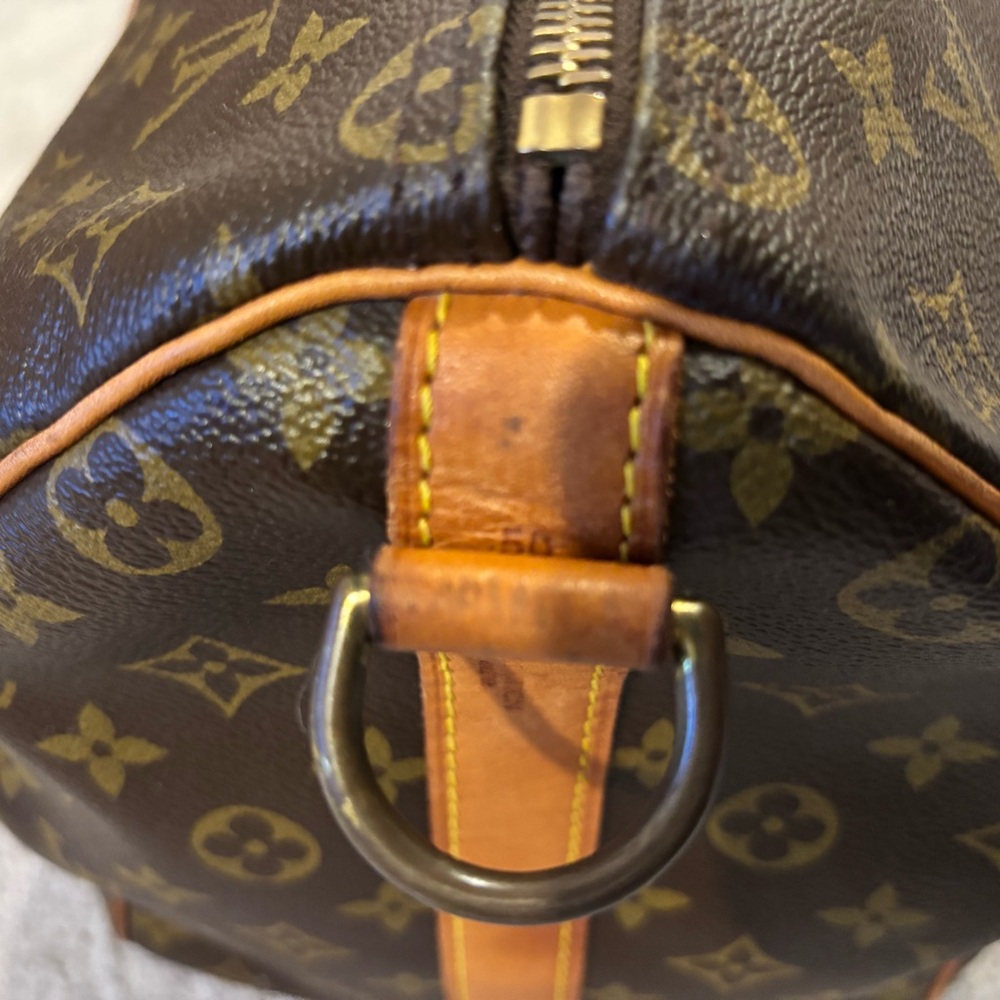 Auth Louis Vuitton Keepall 50 Monogram Travel Bag - Picture 14 of 16